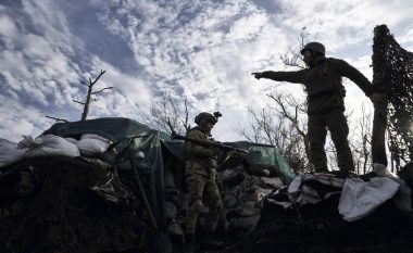 Putini thotë se Rusia është e gatshme të negociojë për luftën në Ukrainë