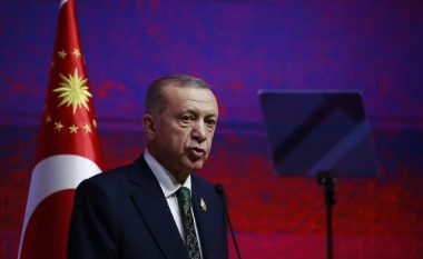 Erdogan paralajmëron se zgjedhjet e vitit 2023 mund të jenë të fundit në të cilat do të kandidojë