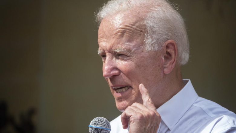 Biden nënshkruan ligjin që lejon martesat mes personave të gjinisë së njëjtë