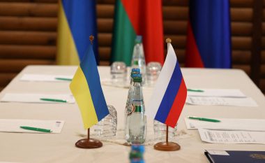 Ukraina synon bisedimet e paqes me Rusinë deri në fund të shkurtit – ministri i Jashtëm zbulon vendin dhe ndërmjetësin e mundshëm