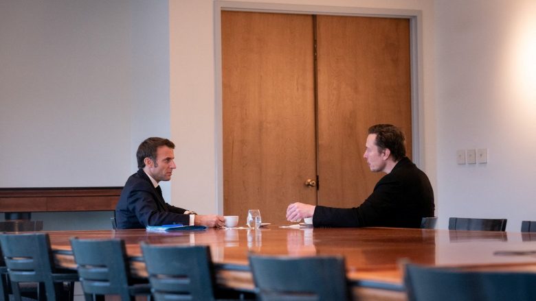 Macron takon Muskun – presidenti francez tregon se çfarë i tha miliarderit për Twitterin