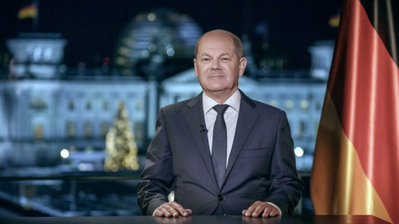 Scholz: Gjermaninë e vuri në sprovë lufta në Ukrainë