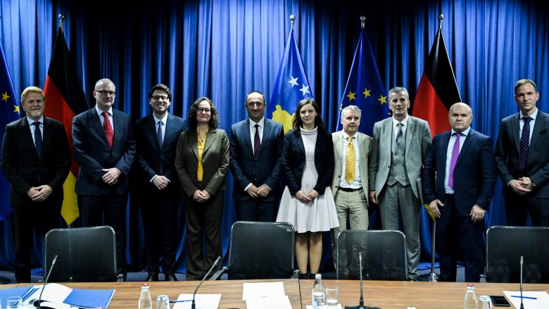 Kosova përfiton mbi 100 milionë euro nga BE-ja për trajtimin e ujërave të zeza dhe mbeturinave