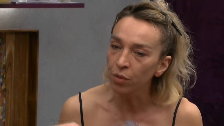 Arta Selimi: Ndihem që jam edhe çikë dhe djalë