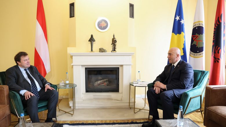Zhvillimet në vend, Haradinaj pret në takim ambasadorin austriak Weidinger