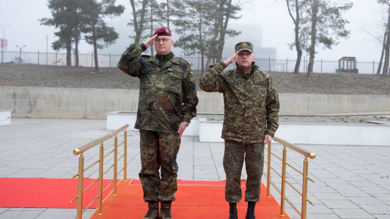 Komandanti i FSK-së pret në takim shefin e mbrojtjes së Gjermanisë, flasin për sigurinë në Kosovë