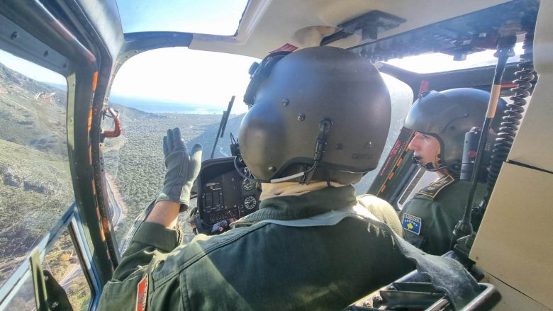 Pilotët e FSK-së, përfundojnë me sukses të lartë trajnimet në Bazën e Forcave Ajrore të Shqipërisë