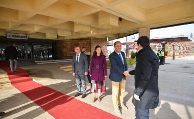 Aliu: Linja hekurudhore Fushë Kosovë – Mitrovicë po bëhet