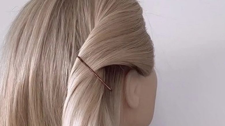 Mënyra e vetme e duhur për të përdorur një karficë të zakonshme flokësh