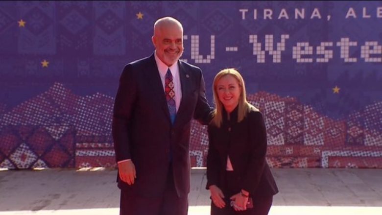 Kryeministrja italiane në Tiranë: Duhet përshpejtuar integrimi i Ballkanit