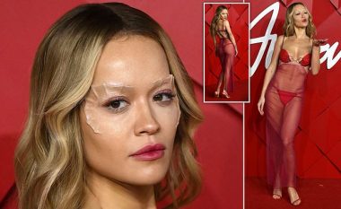 Rita Ora mahniti me paraqitjen në fustanin e kuq të tejdukshëm në “British Fashion Awards 2022”