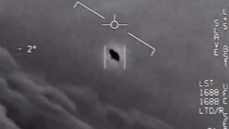 Pentagoni pranon qindra raporte për UFO-t