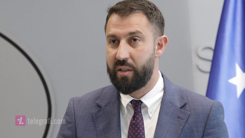Ministri Krasniqi reagon pas raportimeve se po hetohet për keqpërdorim të detyrës zyrtare