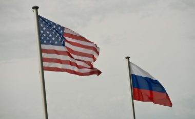 Diplomatët amerikanë dhe rusë takohen në Stamboll, nuk diskutojnë për Ukrainën