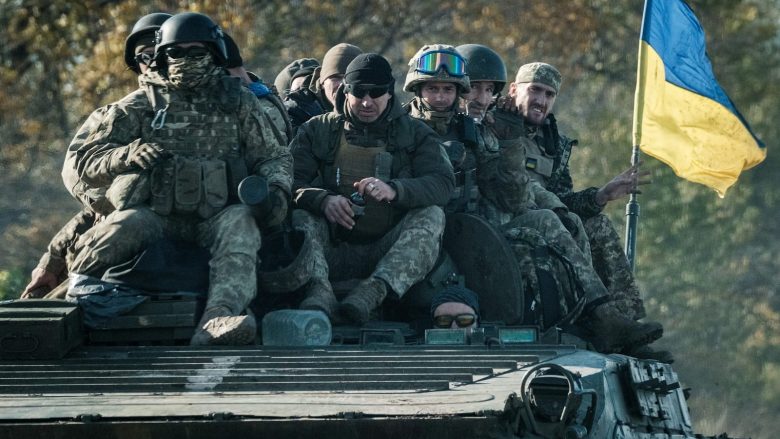Rreth 13 mijë ushtarë ukrainas kanë vdekur që nga pushtimi rus