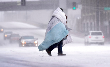 Stuhia dimërore që kaploi SHBA-në, humbin jetën 17 persona