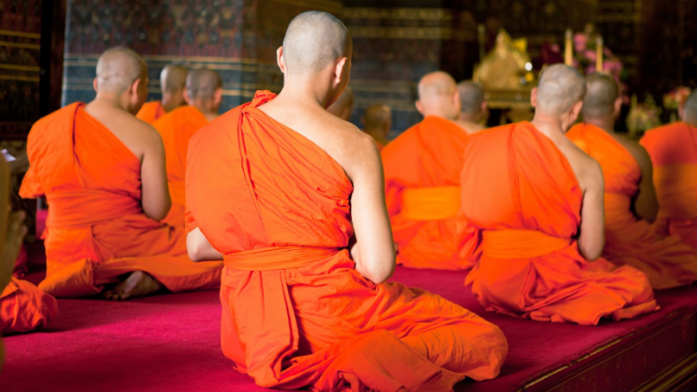Tempulli tajlandez mbeti pa murgj pasi ata dështuan në testet e drogës