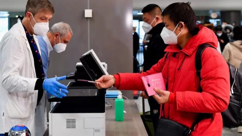 SHBA-ja, India, Italia dhe Japonia u kërkojnë teste të coronavirusit udhëtarëve nga Kina