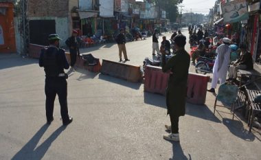 Forcat pakistaneze të sigurisë rimorën stacionin e policisë, vriten 33 militantë