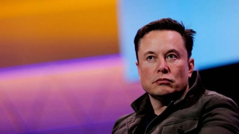 Elon Musk humbi për pak kohë titullin e njeriut më të pasur në botë