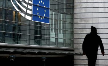 Skandali i korrupsionit në BE, bastisen zyrat e Parlamentit Evropian në Bruksel
