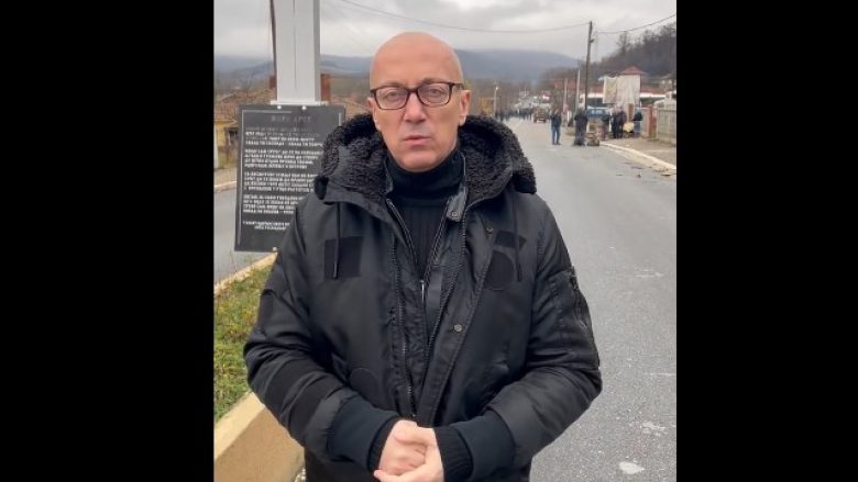 Rakiq lajmërohet nga vendi ku janë vendosur barrikadat, kërkon lirimin e serbëve të arrestuar