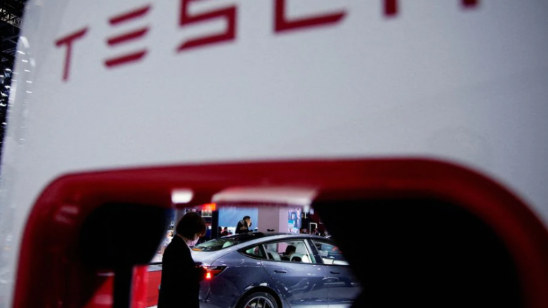 Tesla zgjeron zbritjet e çmimeve në tregjet e saj në Evropë, Singapor dhe Izrael