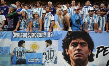 ‘Në Argjentinë kam lindur, në tokën e Diegos dhe Lionelit’ – djali i Maradonas me dedikim për Messin