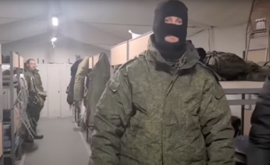 Vullnetarët serbë në radhët e forcave ruse në frontin ukrainas: “Kosova po mbrohet këtu”