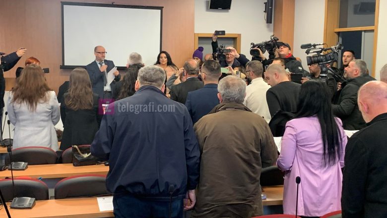 Zëvendësohen asamblistët e Listës Serbe në veri të Mitrovicës, japin betimin ata nga Iniciativa Qytetare