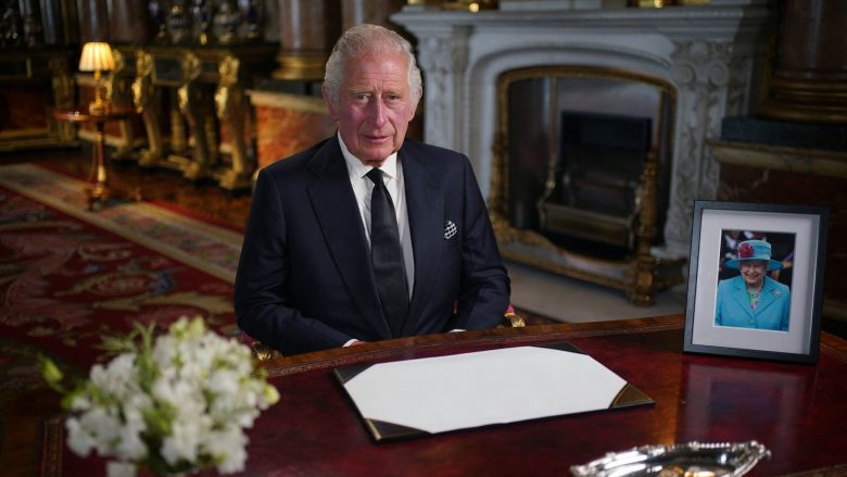 Mbreti Charles III do të mbajë fjalimin e parë për Krishtlindje – çfarë presin të dëgjojnë britanikët
