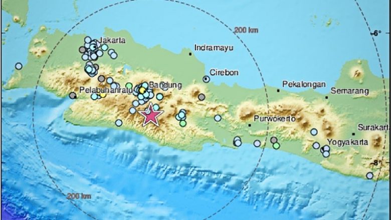 Një tërmet me magnitudë 6.4 ka goditur Indonezinë