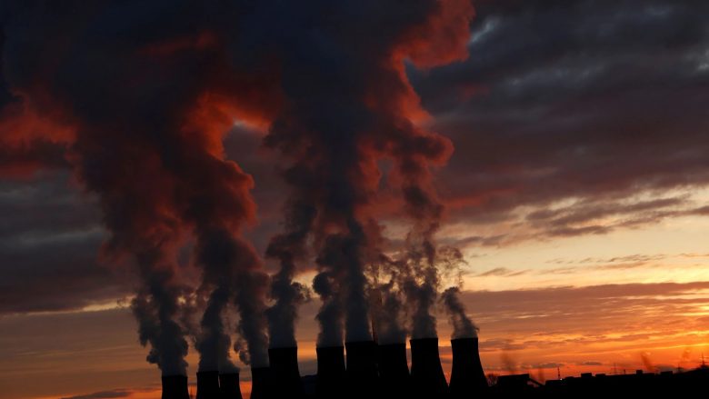 Moti i ftohtë detyron Britaninë e Madhe t’i vendos në gatishmëri dy termocentrale me qymyr