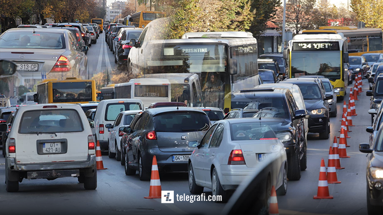 Eksperti i komunikacionit thotë se problemi në Prishtinë nuk tejkalohet veç me blerje të autobusëve pa e rregulluar infrastrukturën