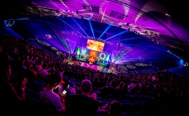 CS:GO kthehet në Australi me turneun 100,000 dollarësh