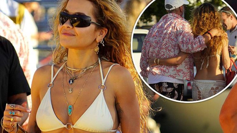 Rita Ora shijon me bashkëshortin pushimet në St. Barts të Karaibeve pushimet e Vitit të Ri