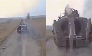 Publikohen pamjet, momenti kur droni kamikaz ukrainas ‘përplaset’ me tankun rus pasi ushtarët e Putinit nuk arritën ta rrëzojnë atë