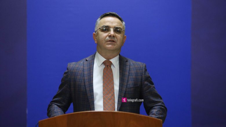 Tahiri i AAK-së: Sot do të duhej të shkarkohej ministrja Hajdari