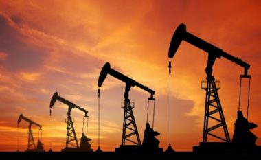 Bie çmimi i naftës në tregjet globale
