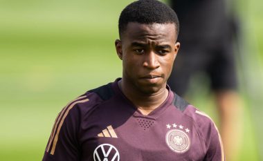 Adoleshenti më i kërkuar në botë, Moukoko refuzon vazhdimin e kontratës me Dortmundin