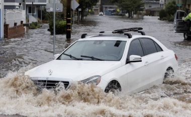 Biden shpall gjendjen e jashtëzakonshme në Kaliforni për shkak të stuhive vdekjeprurëse