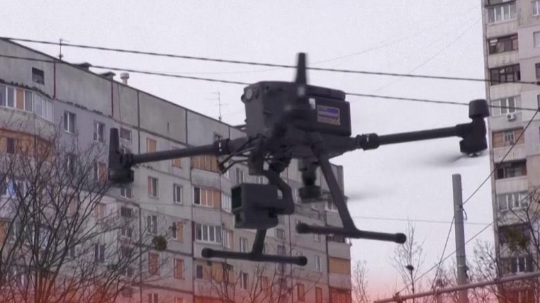 Si po i përdorë Ukraina dronët, për të dokumentuar krimet e luftës të kryera nga Rusia?