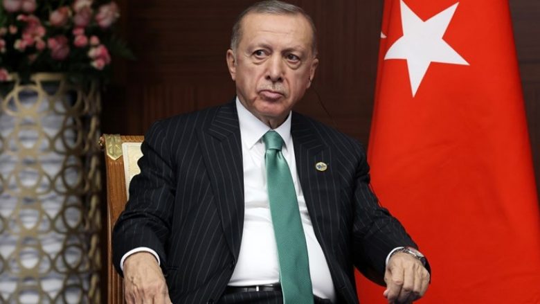 Erdogan: Nuk do të mbështesim anëtarësimin e Suedisë në NATO, nuk respektojnë myslimanët dhe Turqinë