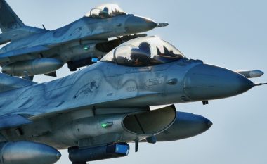 Lockheed Martin gati të dorëzojë aeroplanë luftarakë F-16 në Kiev