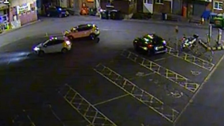 Ishte shtirur si taksist, rrëmbeu dhe përdhunoi britaniken – kamerat e sigurisë filmojnë pamjet rrëqethëse në Plymouth