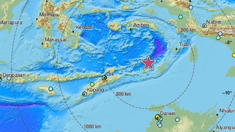 Një tërmet me fuqi shkatërruese prej 7.6 shkallë të Rihterit godet Indonezinë