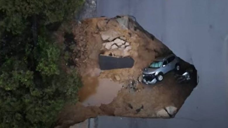 Moti i ligë godet Kaliforninë, humbin jetën 17 persona – hapet gropa në rrugë në të cilën bien dy vetura