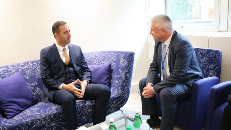 Konjufca takoi Presidentin e Asamblesë Parlamentare të Këshillit të Evropës, bisedojnë për aplikimin e Kosovës në KiE