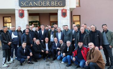 30 ish-ushtarë të Brigadës “Mërgimi” i bashkohen AAK-së, Haradinaj: Kjo na inkurajon të punojmë pandalshëm në shërbim të vendit