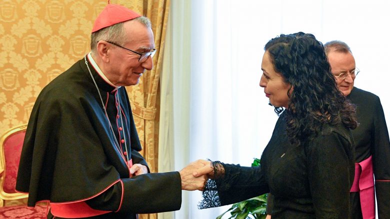 Osmani takohet me sekretarin e Shtetit të Vatikanit, diskutohet për raportet e Kosovë – Seli e Shenjtë